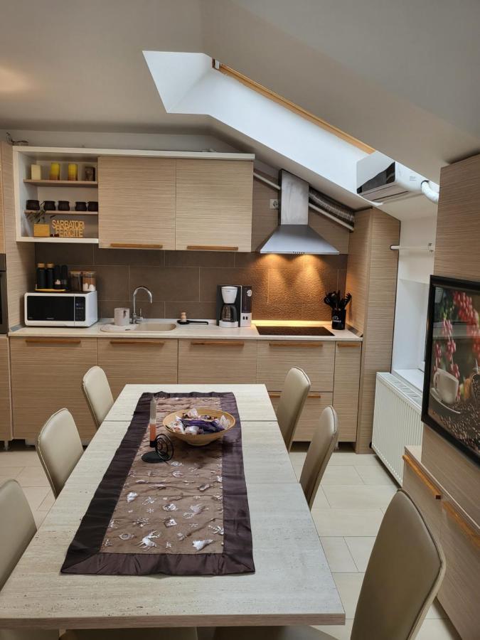 FloreştiArt Houseアパートメント エクステリア 写真